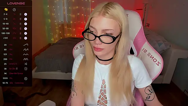 دردشة AnyaTaylor_ الجنسية المباشرة