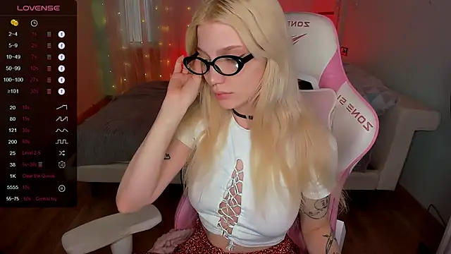 AnyaTaylor_n Live XXX chat