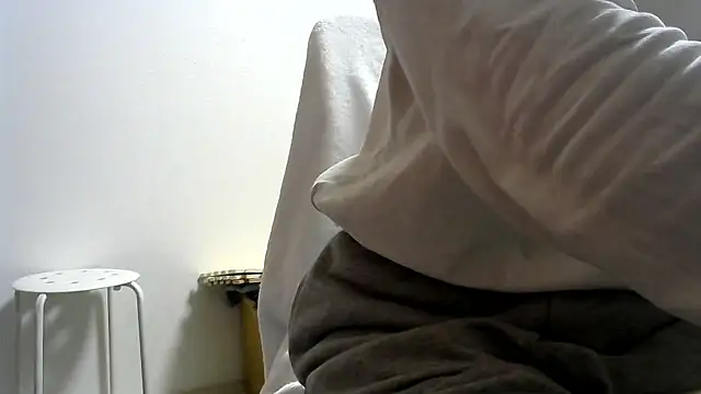 leopiii-iiJP's Live XXX Chat