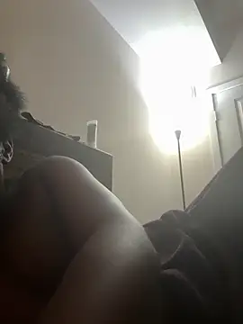 makeherfeelg Show in webcam