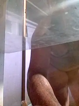 Guanatos13 webkamerás műsora