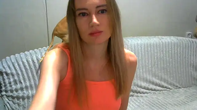 Chatroom XXX en direct de JessFoxxx