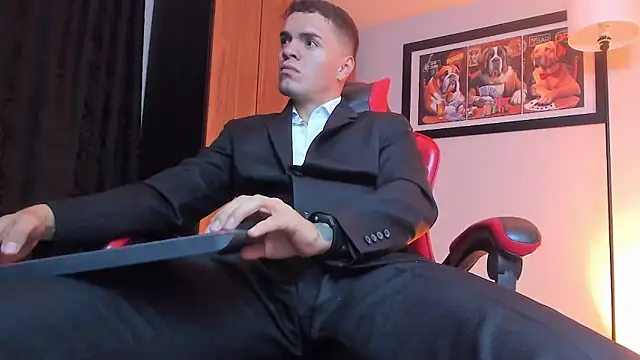 Вебкам-шоу ALPHA_DOMINUS_