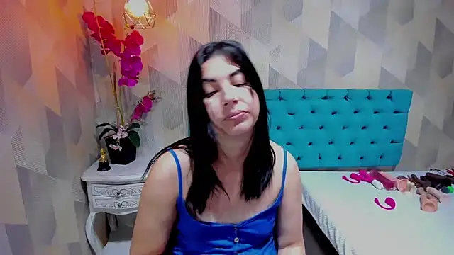Chat +18 de AdaFawxx ao vivo
