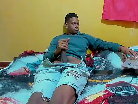 aunstin_farid1 Adlı Modelin Canlı XXX Sohbeti