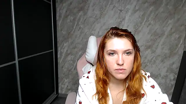 Reginasmilee 即時 XXX 聊天