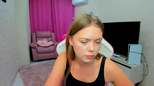 Strawberrye 即時 XXX 聊天