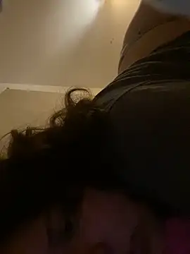 XXX chat uživo modela Solangerulo_