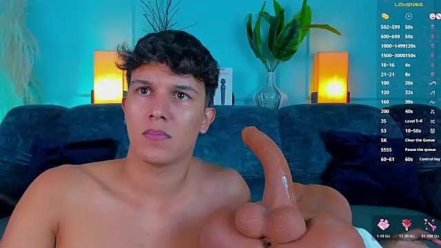 Leo_Savage_ Pertunjukan Webcam