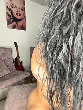 XXX chat uživo modela Mydreams69