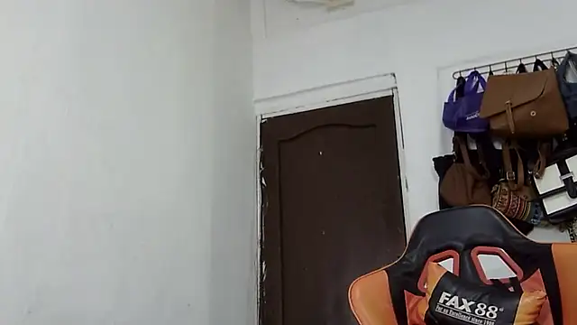 EvaTiffany Show Webcam