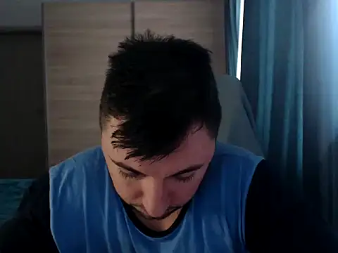 Show modela HankMalone na web-kameri