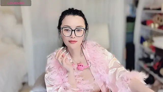 Amaya-yooo-36D Show Webcam