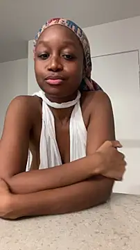 tia___fox: διαδικτυακό σόου στην κάμερα