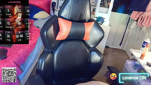 sugahfreeeen Live XXX chat