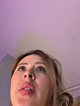 ALONDRAMILF Chat XXX in diretta