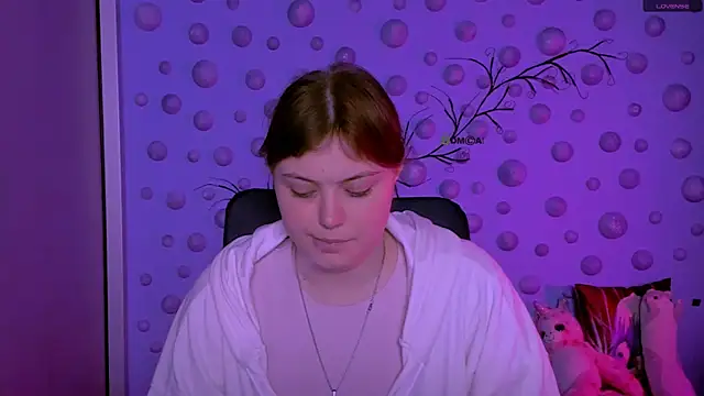 Chat +18 de nikole_kitt ao vivo