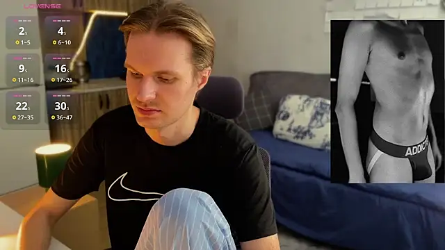 عرض كام Leonnextdoor