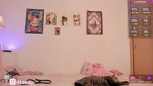 Chat +18 de emily_uwu0 ao vivo