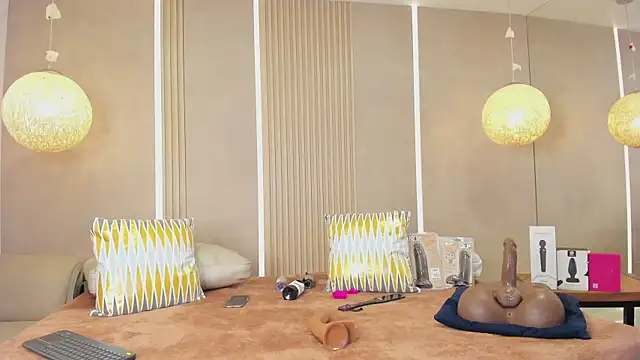 sabrina_shark_: онлайн-секс-чат