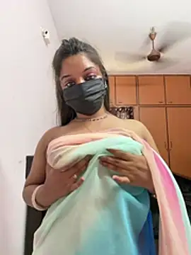 XXX chat uživo modela Sirishateluguammai