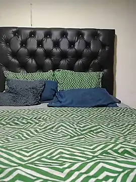 Chat +18 de Juanstevan2724 ao vivo