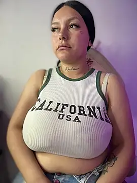 Miia__Taylor Obrolan Langsung XXX