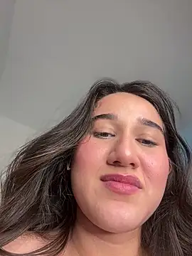 julieta_jhonss' Live XXX Chat