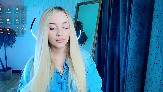 _Mi1a_ Live XXX-Chat