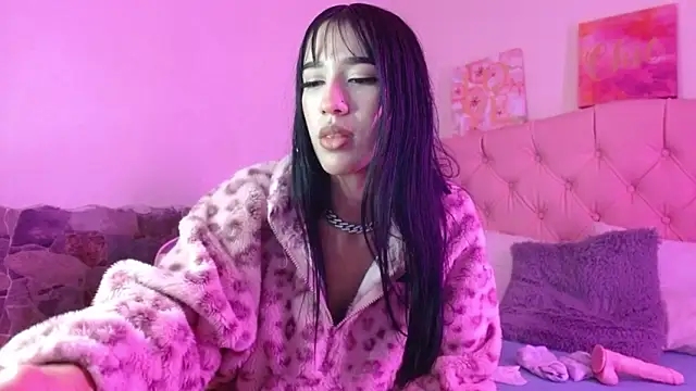 Show modela London_Rivers19 na web-kameri