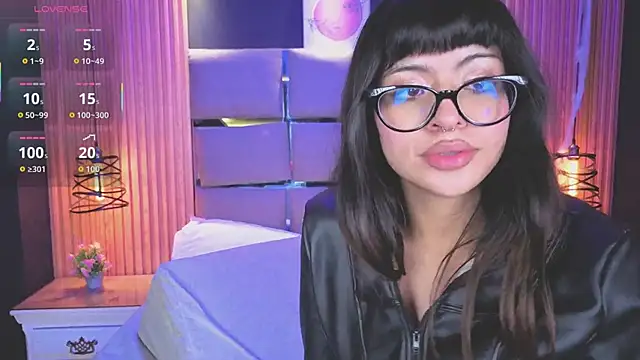 AlanaWalker9: απευθείας συνομιλία ΧΧΧ