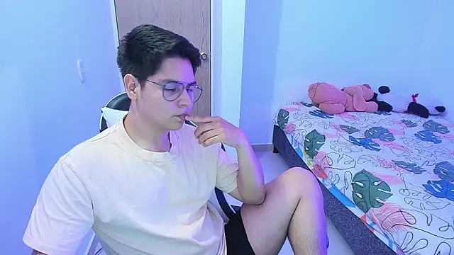 Asta_YunoXXX's Webcam Show