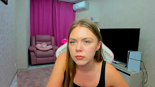 Strawberrye Obrolan Langsung XXX