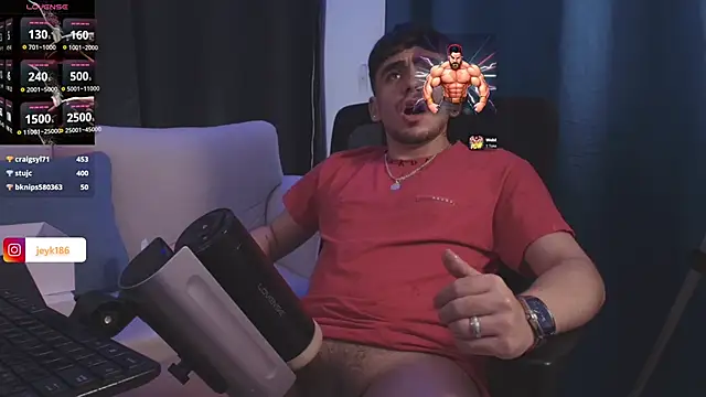 Guccy_Boy_Club Adlı Modelin Canlı XXX Sohbeti