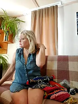 IrmaRose: онлайн-секс-чат