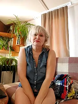 IrmaRose élő XXX-chatje