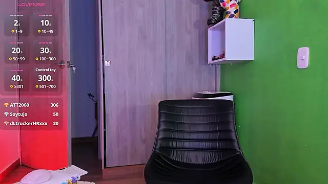 riky_11n Live XXX chat