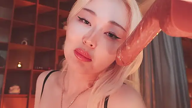 hyun_chia Webcam Show