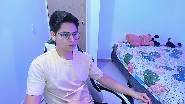 Asta_YunoXXX Show Webcam