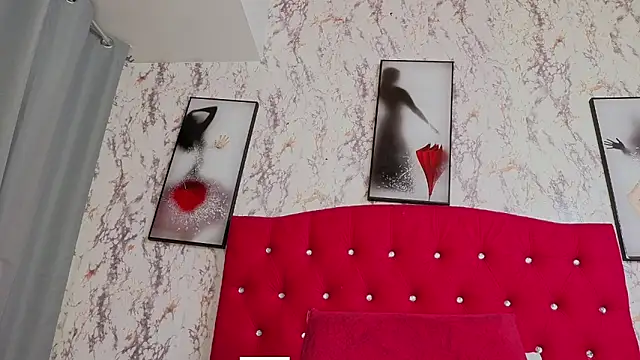 XXX chat uživo modela Larissa_Antonella