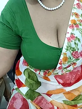 Tamil_aishu09n Webbikameraesitys