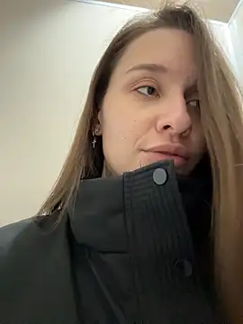 KishaMur Chat XXX in diretta