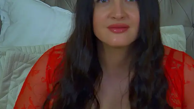 ElinaBellucci 现场XXX聊天