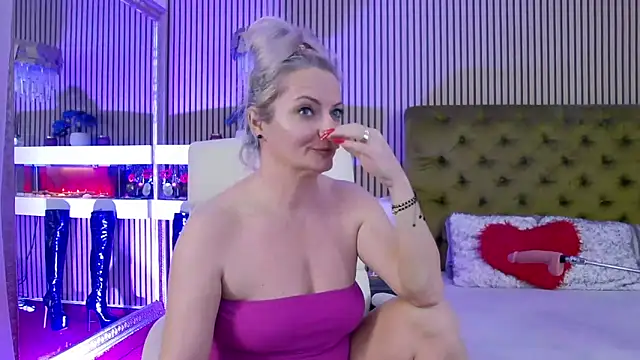 LadyTouch's Live XXX Chat