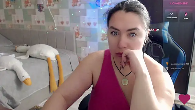 Korolek12のライブXXXチャット