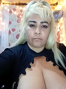 BonniAdams' Live XXX Chat