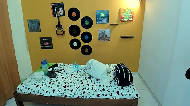 meisevil77's Live XXX Chat