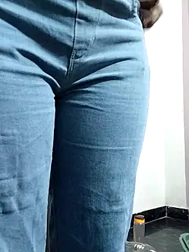 دردشة Laxmi_89 الجنسية المباشرة