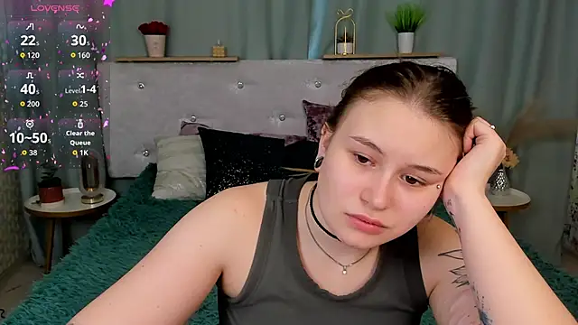 MilanaXHoney's Live XXX Chat