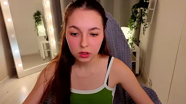 XXX chat uživo modela BellaThery